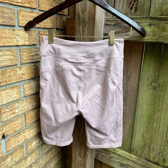 Free People Movement Light Pink Women's Bike Shorts - Picture 2 of 3